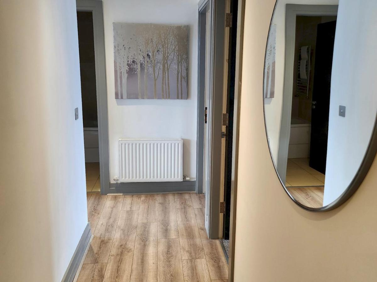 Pass The Keys Stunning Penthouse With Balcony Sunset Views Apartman Belfast Kültér fotó