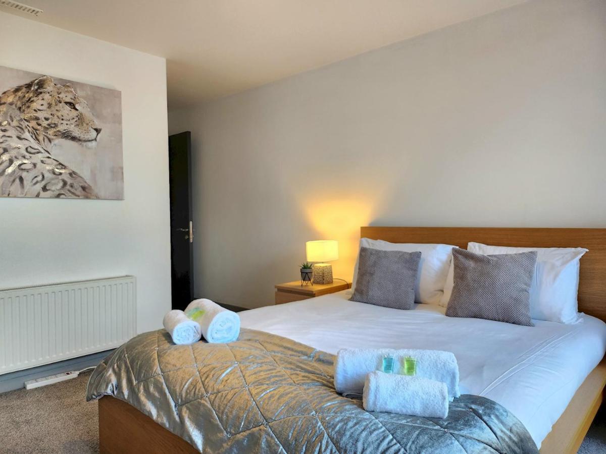 Pass The Keys Stunning Penthouse With Balcony Sunset Views Apartman Belfast Kültér fotó